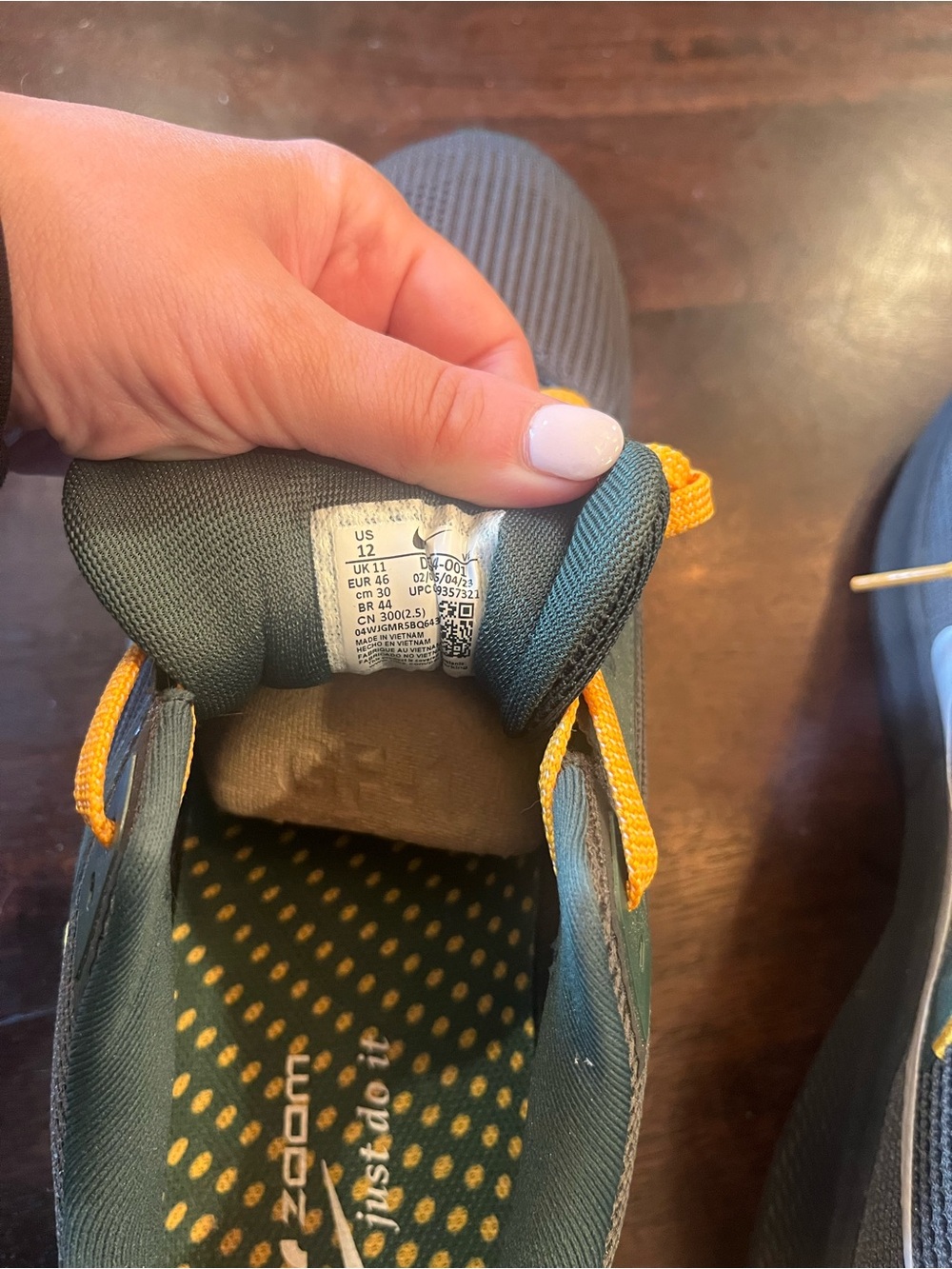 NWOT Men’s Nike Packers Tennis Shoes - Picture 4 of 5